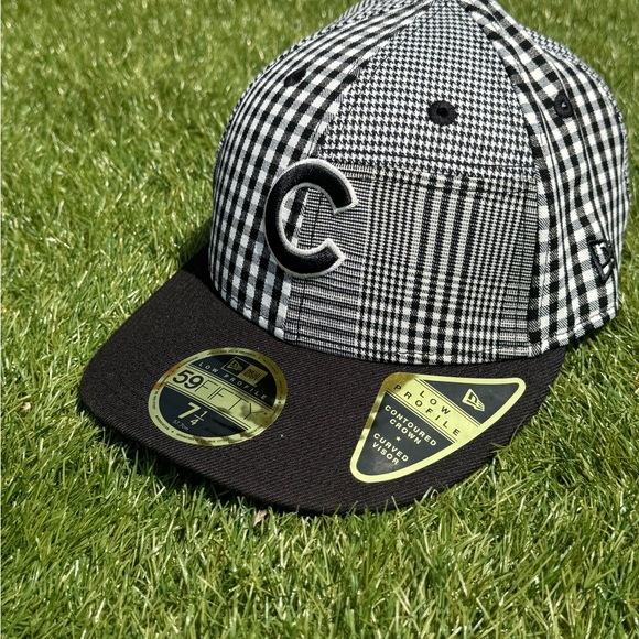 Chicago Cubs Fitted Hat | New ERA | Size 7 1/4 - Picture 5 of 8